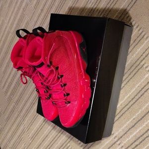 Jordan 9 retro size 10